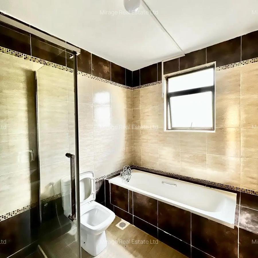 3 Bed Apartment with En Suite in Lavington - 16