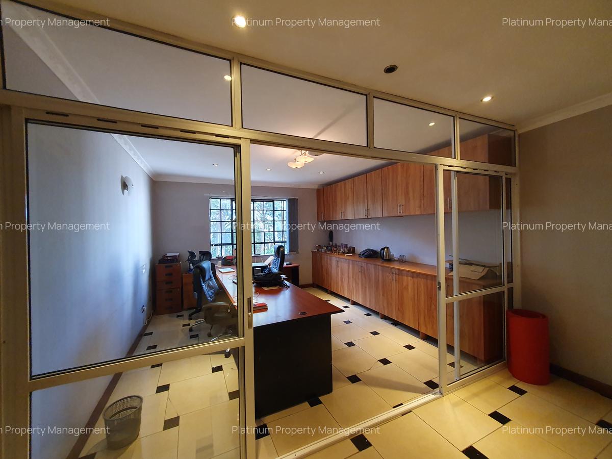 4 Bed Villa with En Suite at Donyo Sabuk Avenue - 9