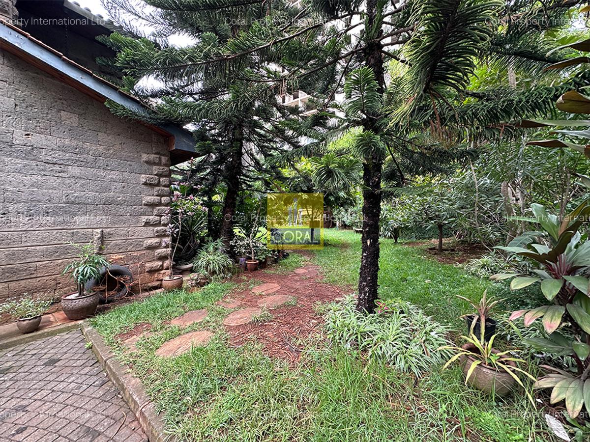 Land in Kilimani - 4