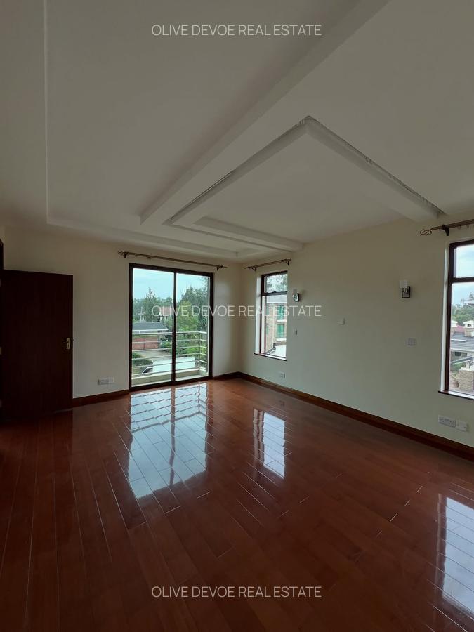 5 Bed Townhouse with En Suite in Karen - 5