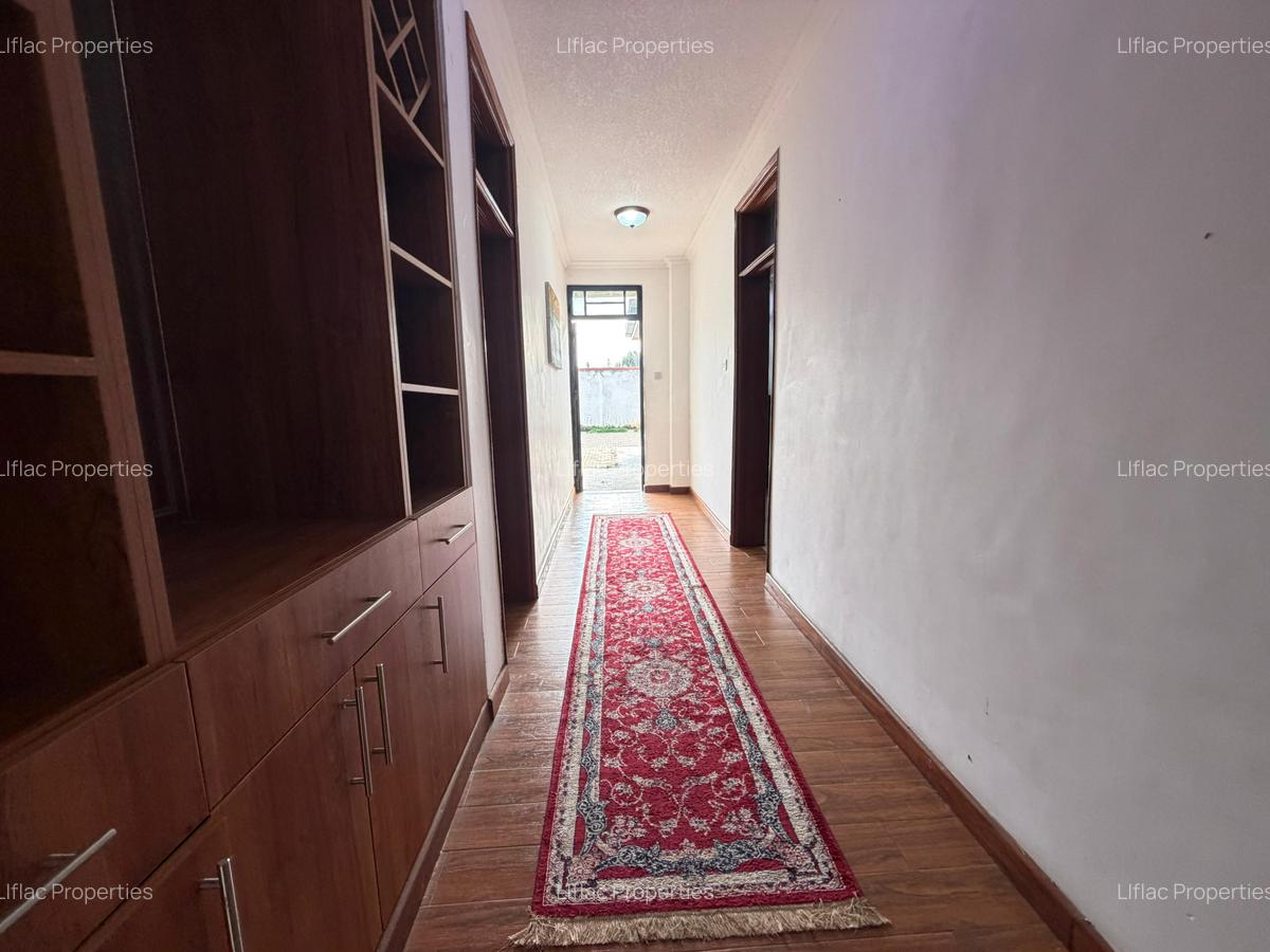 5 Bed Townhouse with En Suite in Runda - 19