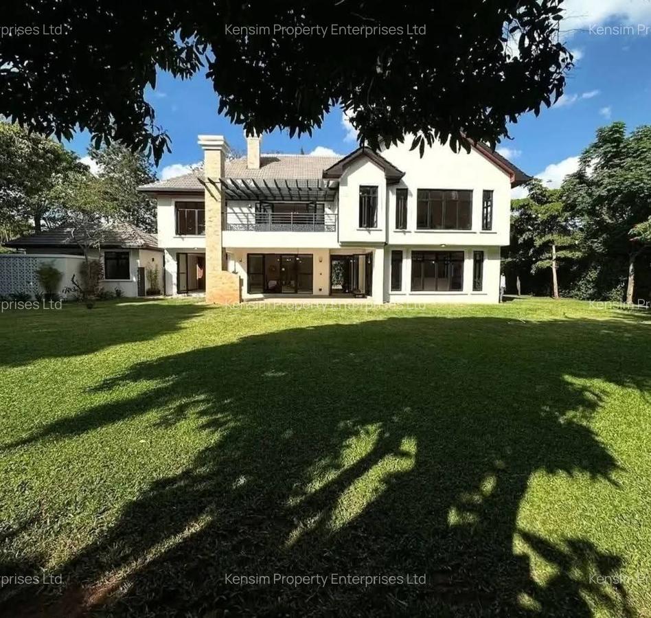 5 Bed House with En Suite in Runda - 1