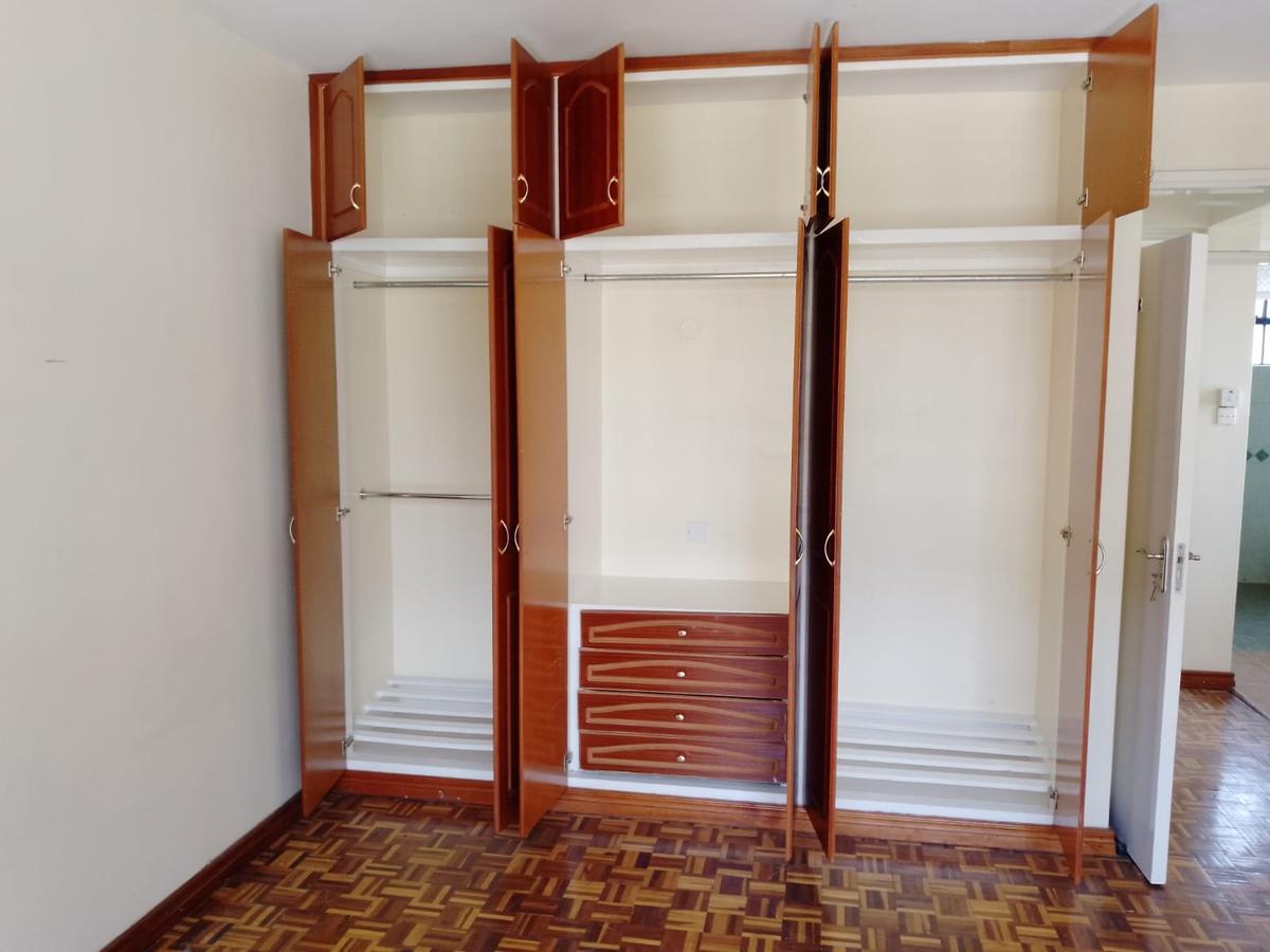 3 Bed Apartment with En Suite in Kilimani - 13