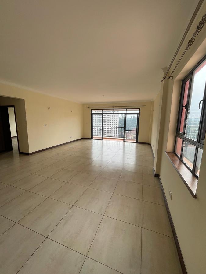 3 Bed Apartment with En Suite at Off City Park Drive - 3