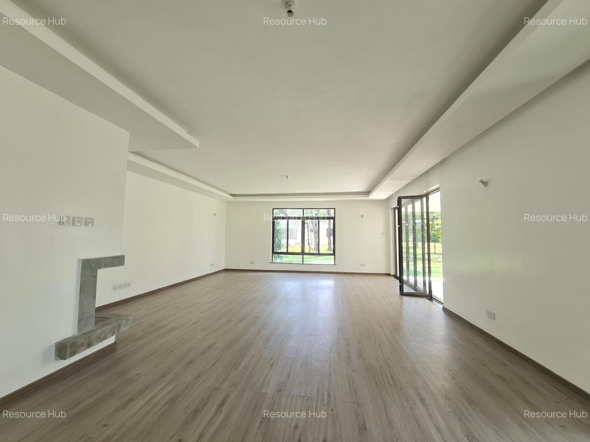 5 Bed Townhouse with En Suite at Karen - 6