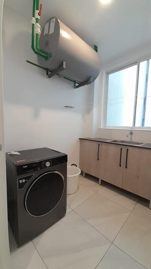 2 Bed Apartment with En Suite at Rhapta Rd - 10