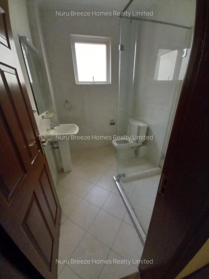 3 Bed Apartment with En Suite in Brookside - 13