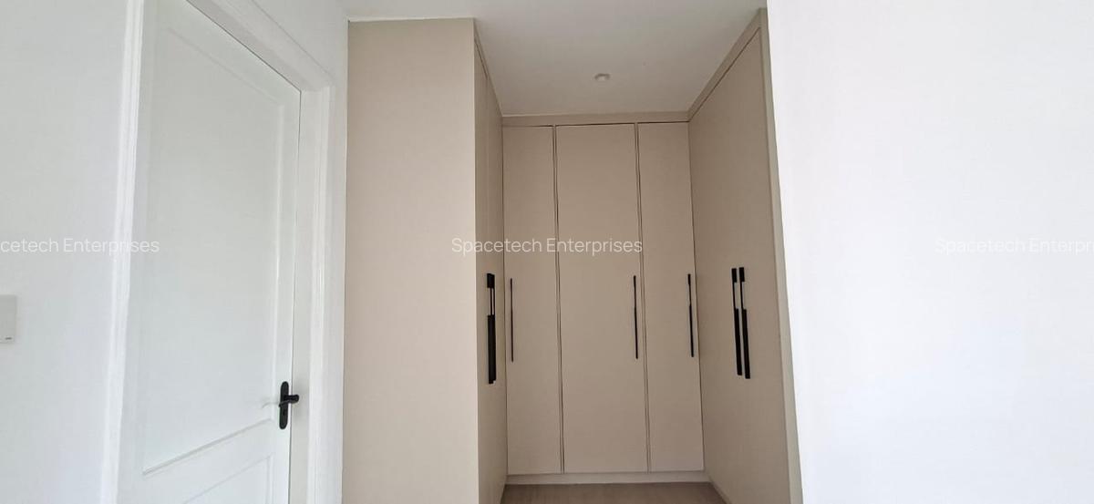 4 Bed Townhouse with En Suite in Westlands Area - 13