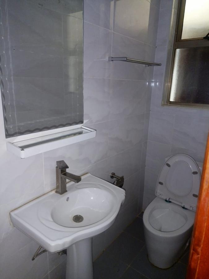 5 Bed Townhouse with En Suite in Lavington - 6