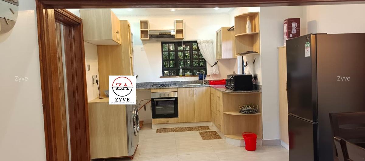 Serviced 2 Bed Apartment with En Suite in Runda - 3