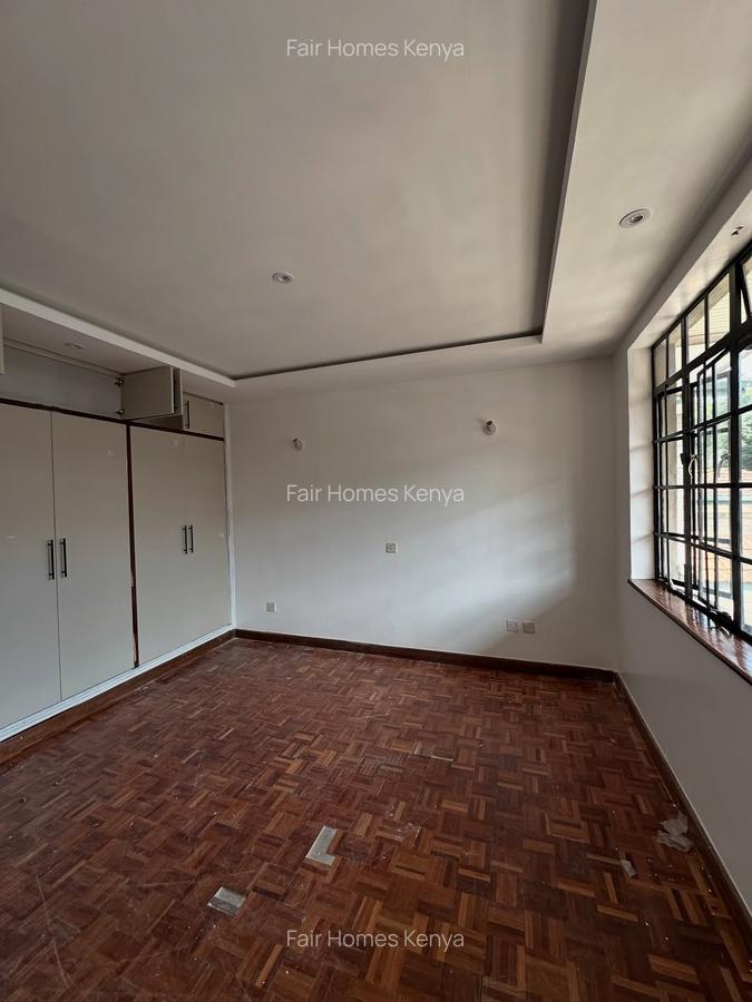 4 Bed Townhouse with En Suite at James Gichuru - 10