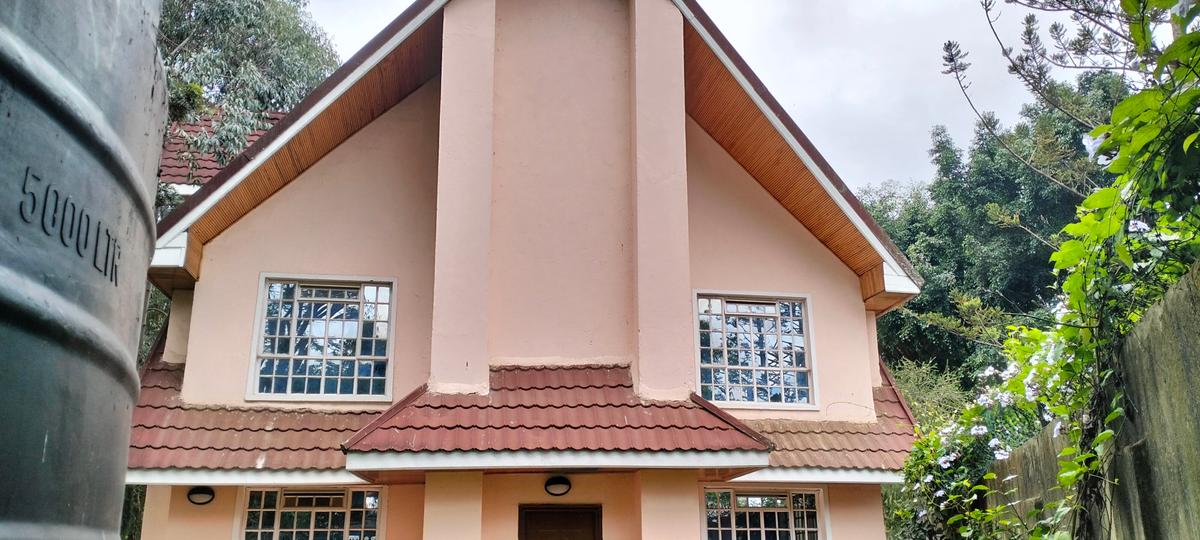 5 Bed Townhouse with En Suite in Lavington - 3