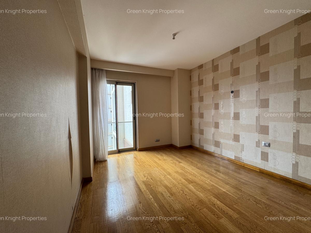 Serviced 3 Bed Apartment with En Suite in Kileleshwa - 13