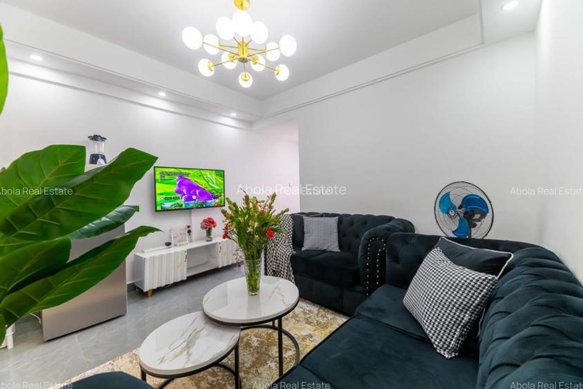 Serviced 1 Bed Apartment with En Suite in Riverside - 9