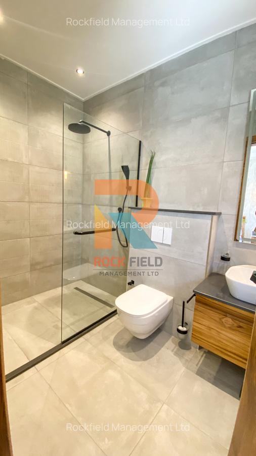 4 Bed Apartment with En Suite in Spring Valley - 18