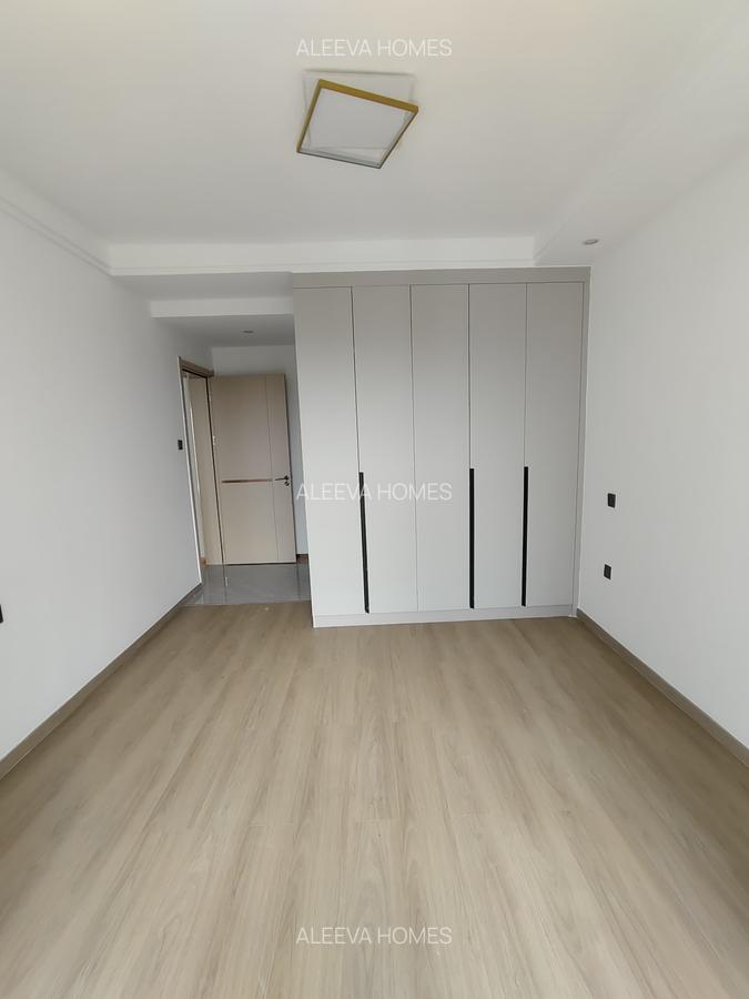 2 Bed Apartment with En Suite in Riverside - 6