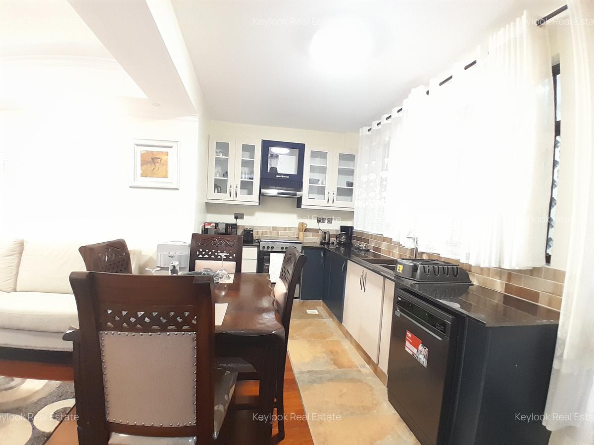 1 Bed House with En Suite at Lavington - 6