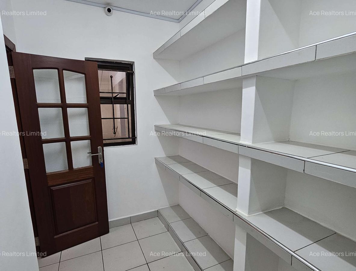 4 Bed Apartment with En Suite at General Mathenge - 7