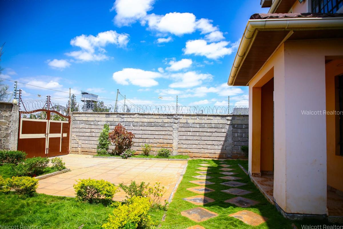 4 Bed House with En Suite in Syokimau - 12