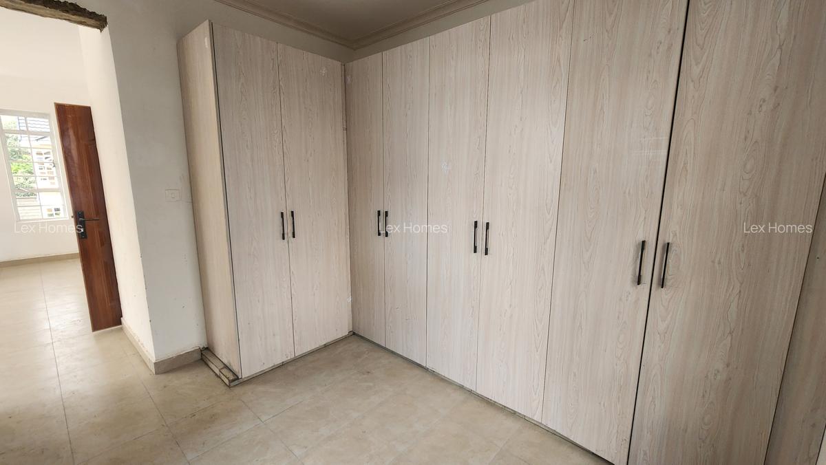4 Bed House with En Suite at Rimpa - 14