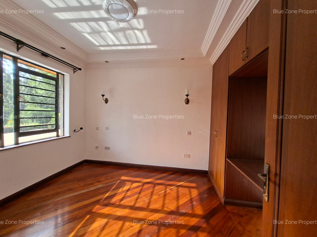 4 Bed Townhouse with En Suite at Close To Braeburn School - 20