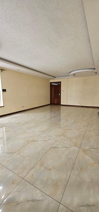 4 Bed Apartment with En Suite at General Mathenge