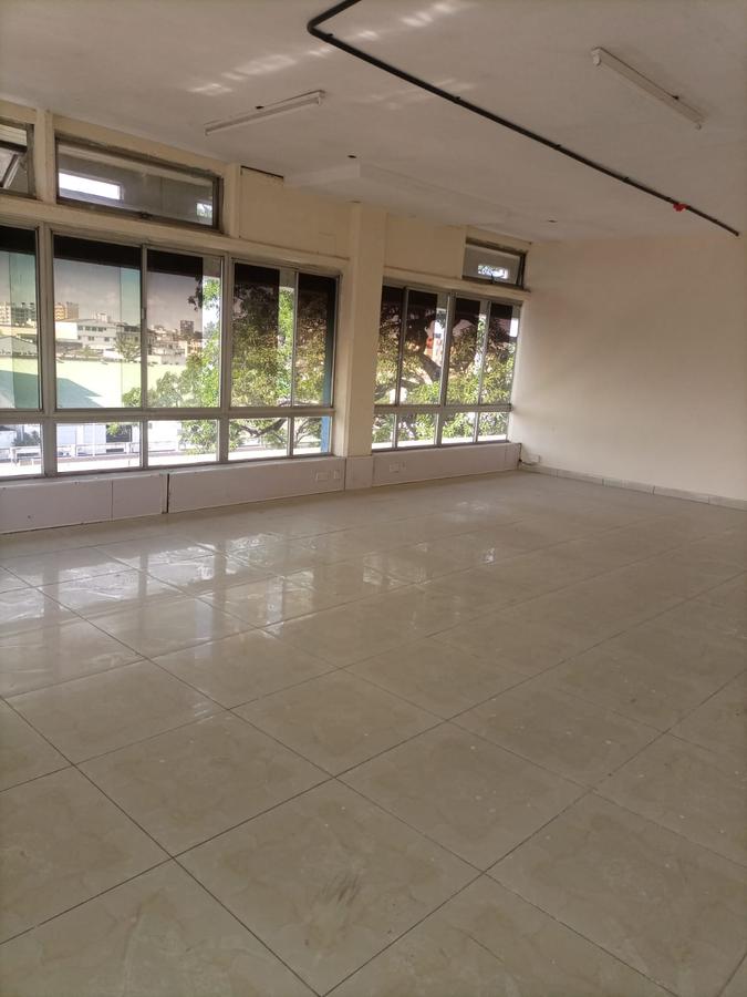 250 ft² Office with Service Charge Included at Moi Avenue - 3