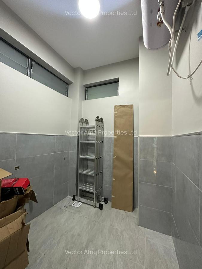 Serviced 2 Bed Apartment with En Suite in Westlands Area - 14