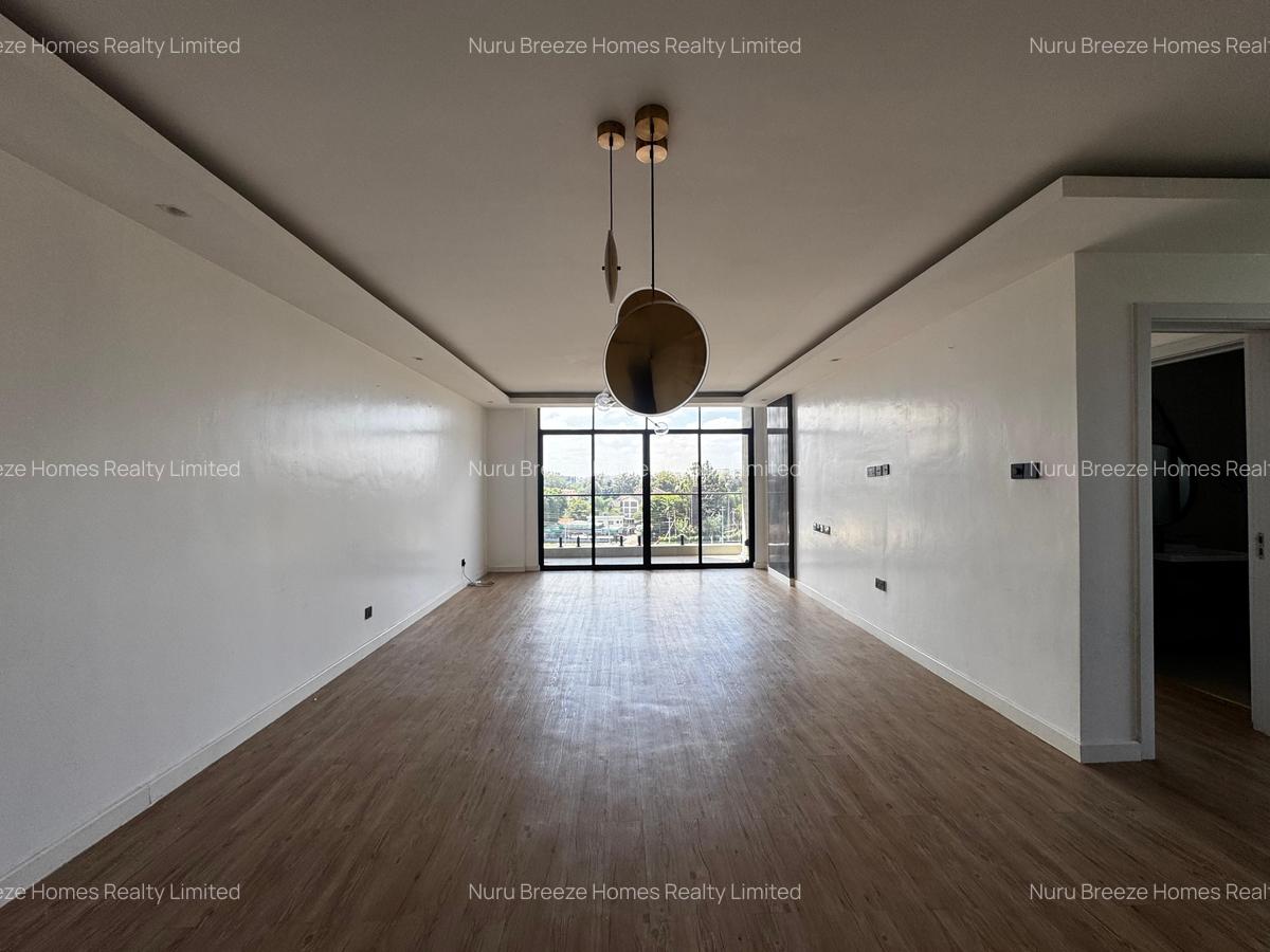 2 Bed Apartment with En Suite in Brookside - 1