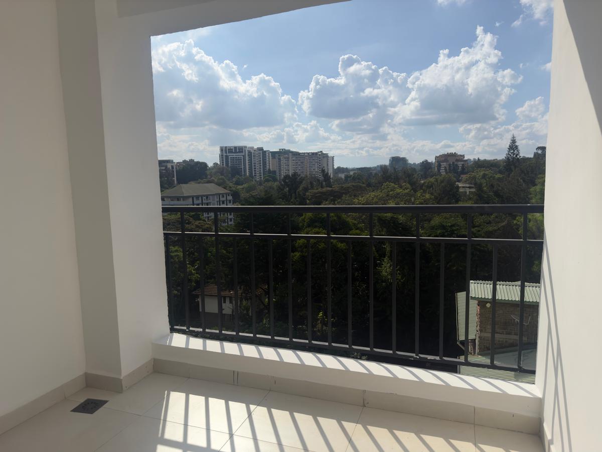 3 Bed Apartment with En Suite at Lantana Road - 19