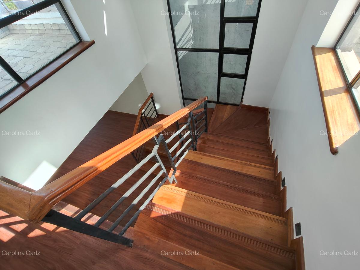 4 Bed Townhouse with En Suite at Kirawa Road - 18