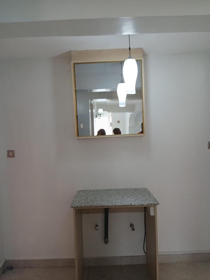 Serviced 3 Bed Apartment with En Suite at Pemways - 6