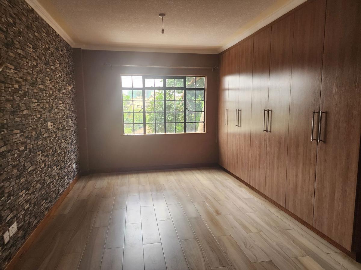 2 Bed Apartment with En Suite in Westlands Area - 4