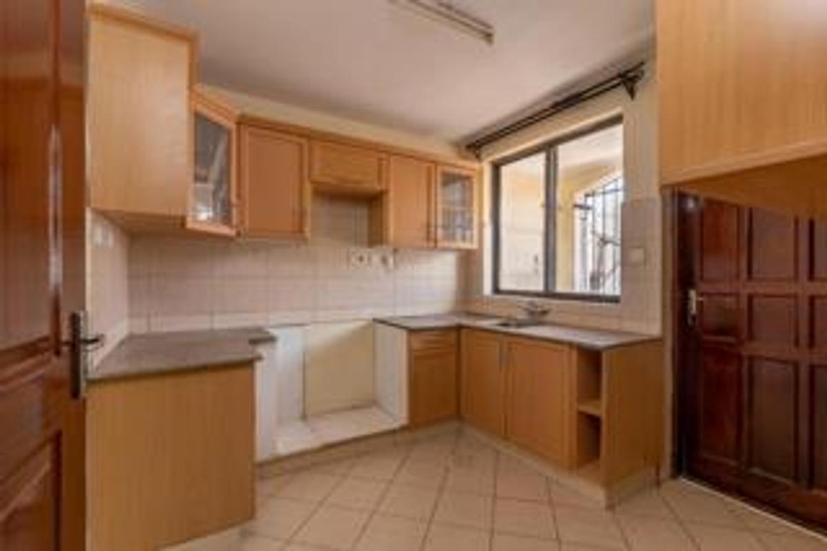 3 Bed Apartment with En Suite at Waiyaki Way - 5