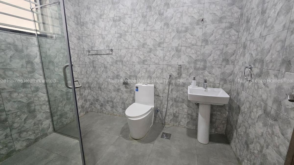 1 Bed Townhouse with Garden in Runda - 12