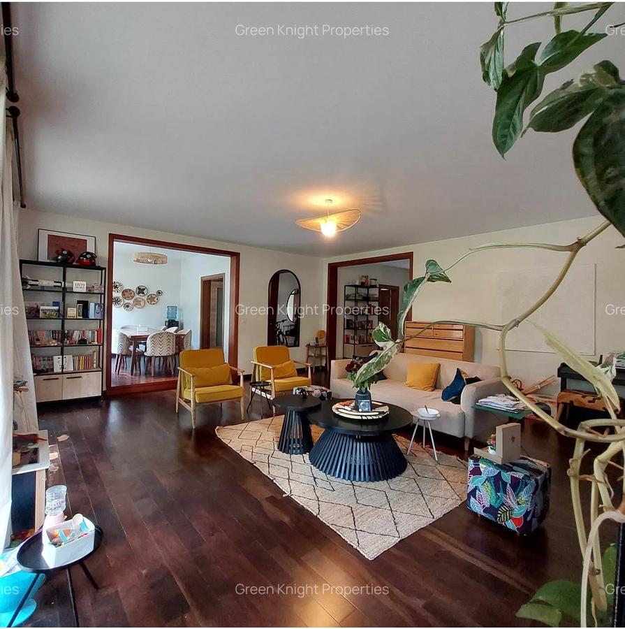 5 Bed Townhouse with En Suite in Lavington - 2
