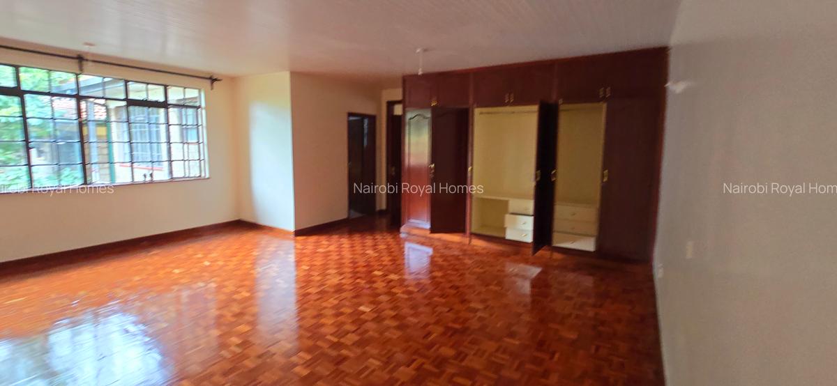 4 Bed Townhouse with En Suite at James Gichuru - 14