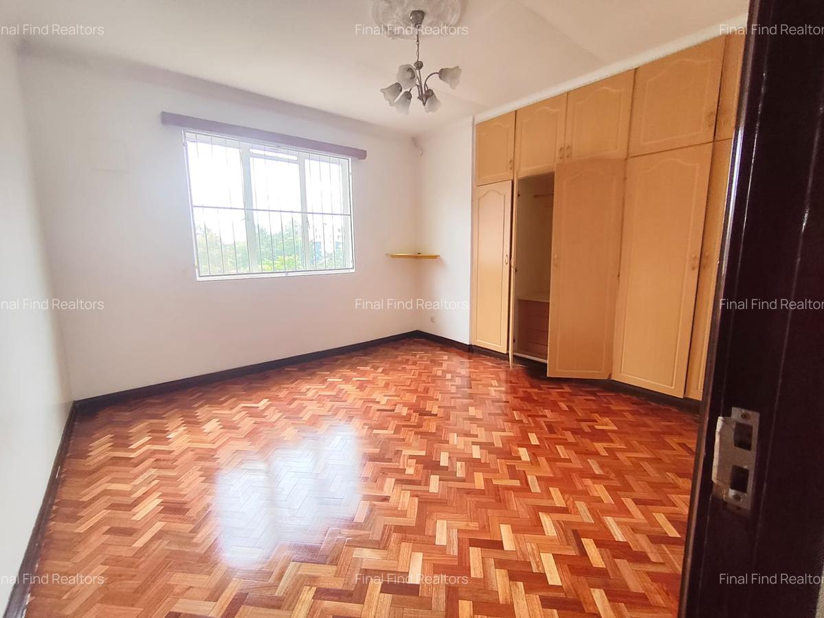 3 Bed Apartment with En Suite in Westlands Area - 11