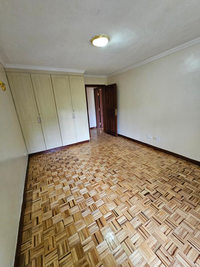 3 Bed Apartment with En Suite at Kilimani - 10