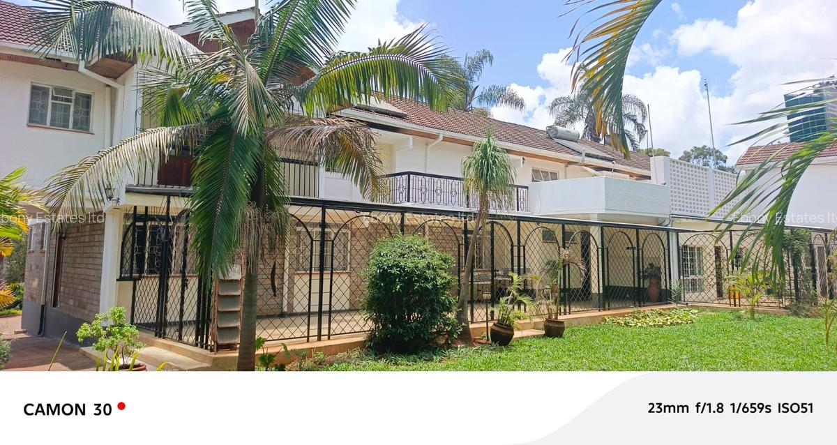 Commercial Property with Service Charge Included in Lavington - 4