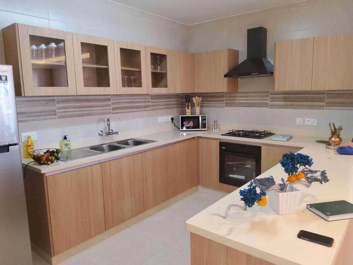 2 Bed Apartment with En Suite in Westlands Area - 10