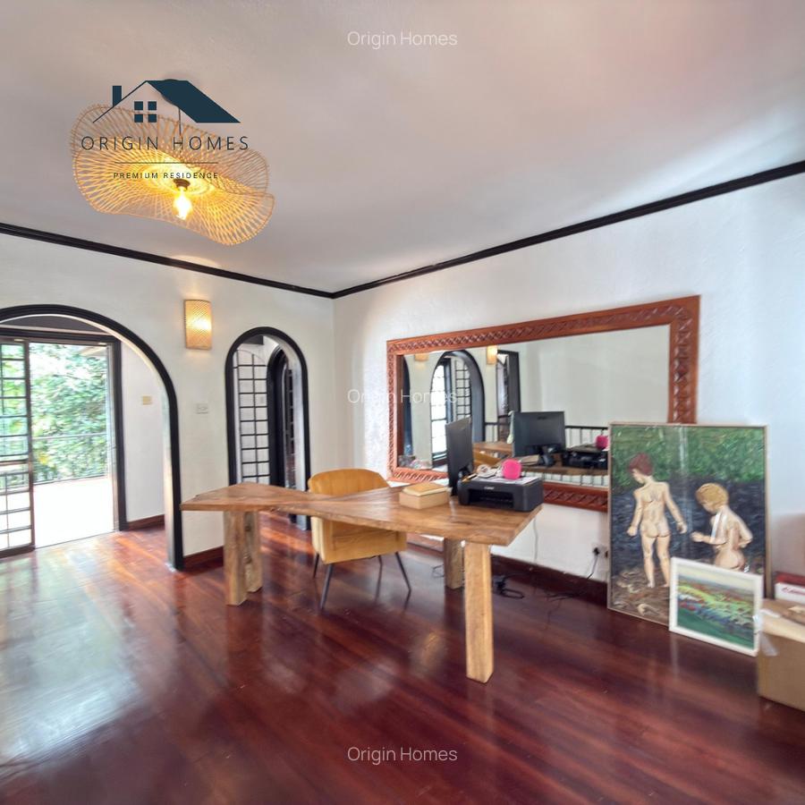 4 Bed Townhouse with En Suite at Riverside - 12