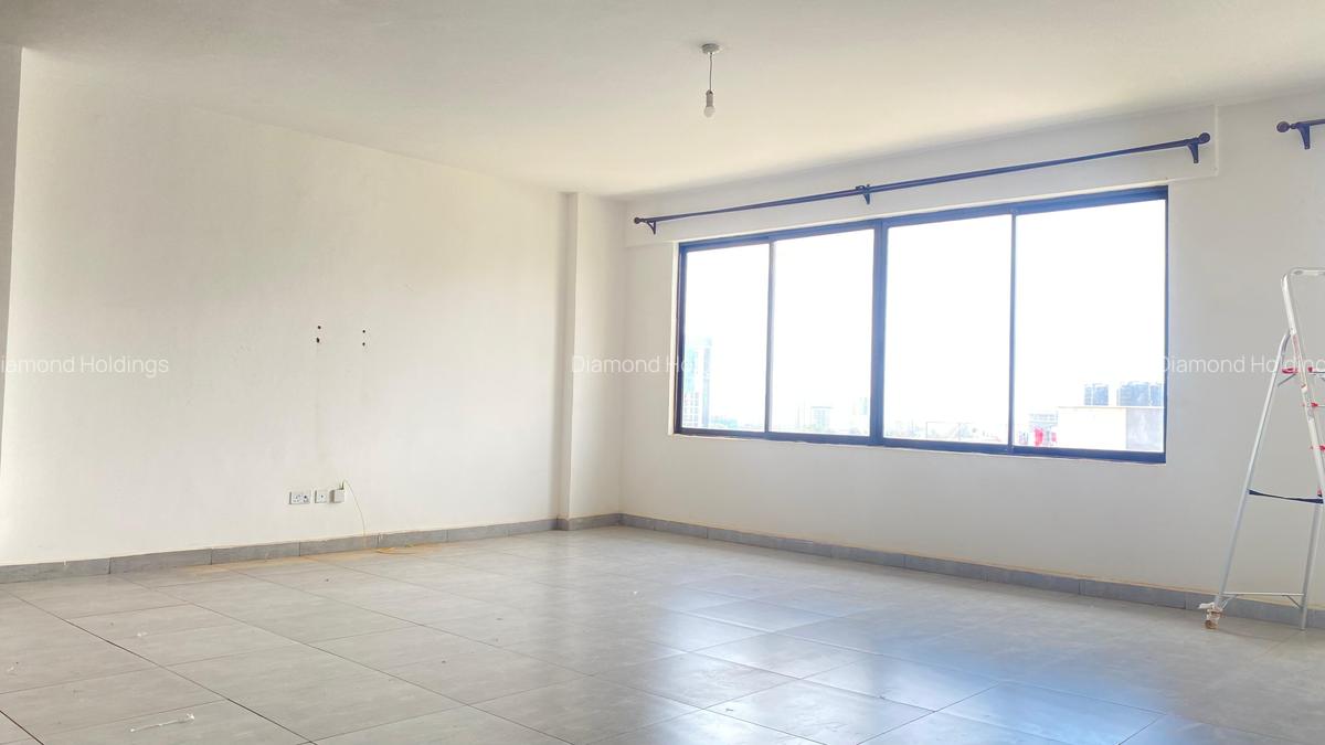 3 Bed Apartment with En Suite at Parklands - 6