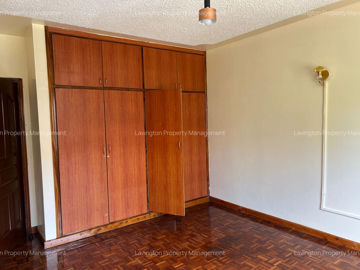 4 Bed Townhouse with En Suite at Loresho - 11