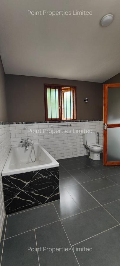 2 Bed House with En Suite in Karen - 10