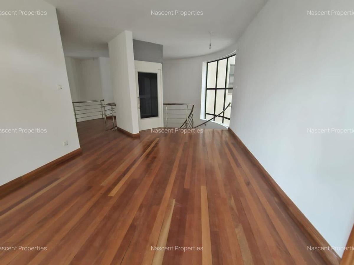 4 Bed Apartment with En Suite in General Mathenge - 4