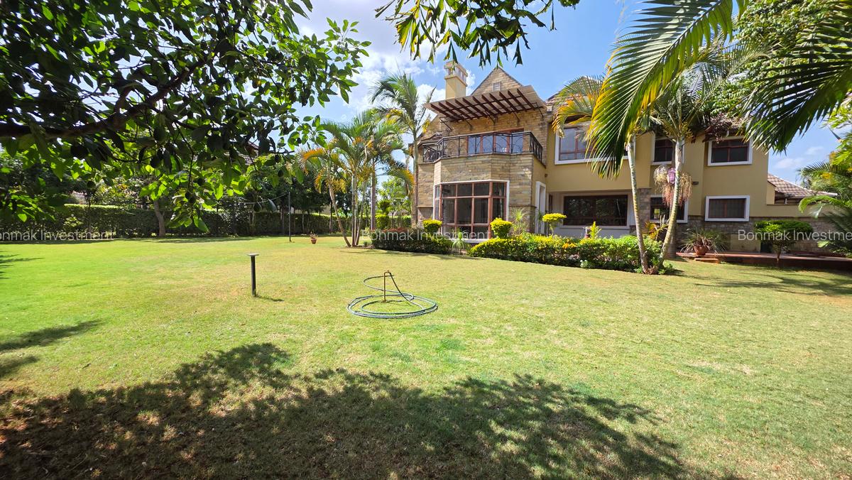 5 Bed Townhouse with En Suite at Old Runda - 4