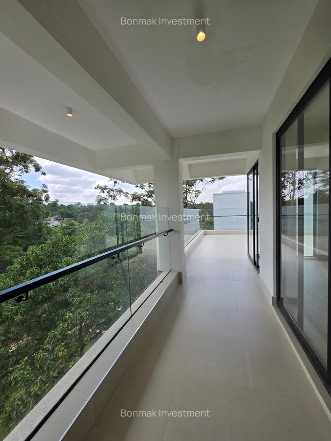 6 Bed Townhouse with En Suite at Old Kitusuru - 16