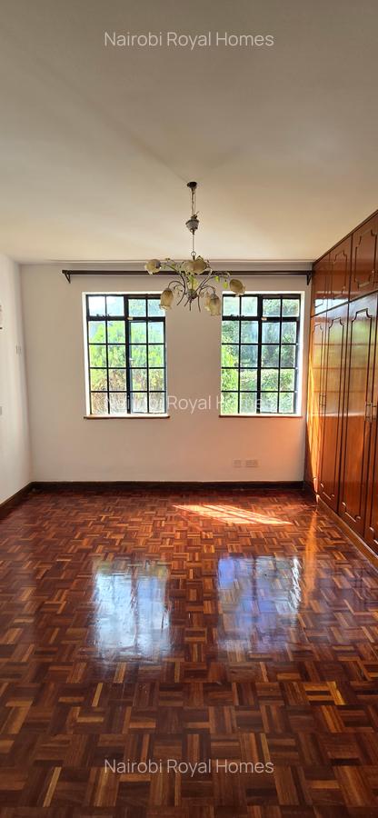 4 Bed Townhouse with En Suite at Lavington Green - 12