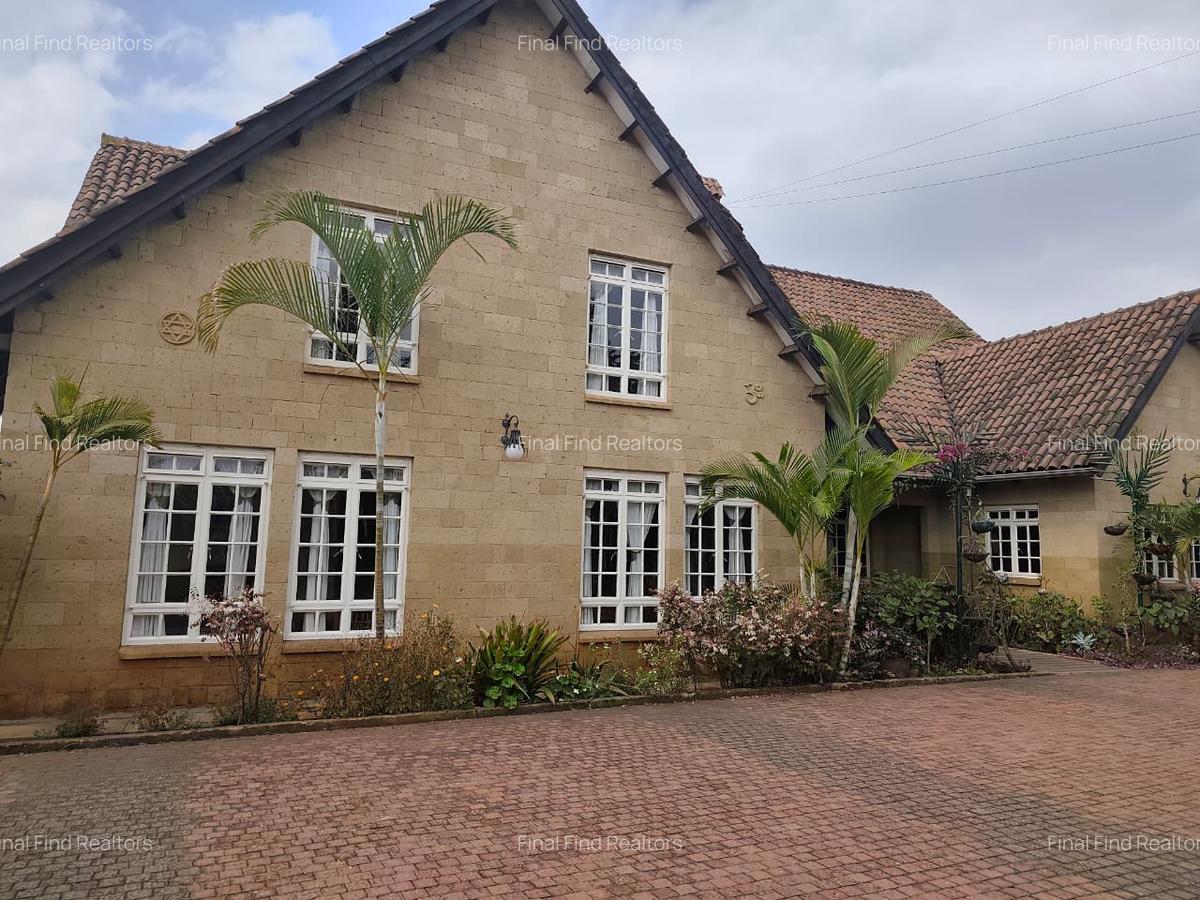 5 Bed House with Garden in Runda - 3